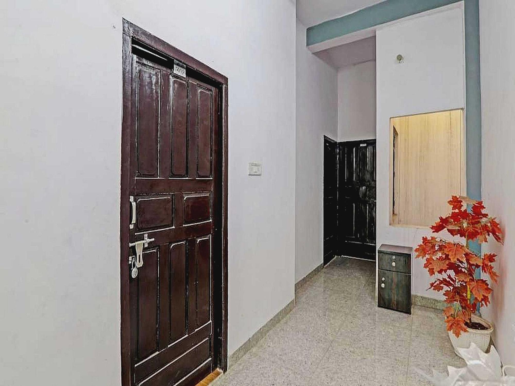 Hotel O Rr Palace 勒克瑙 外观 照片